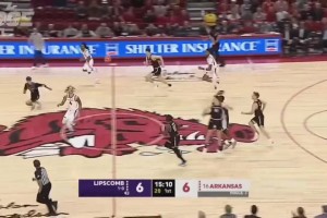 残暴扣将！阿肯色大学大五球员特雷冯·布拉齐尔劲爆集锦！