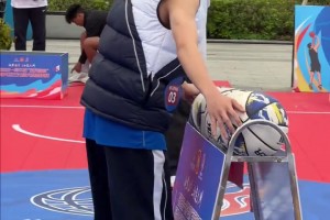 是你喜欢的那个女孩吗？